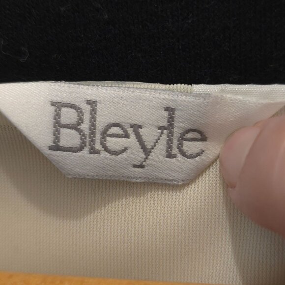 Bleyle Vintage Cream & Black Cardigan Sweater 100% Pure Wool Women's - Picture 3 of 13